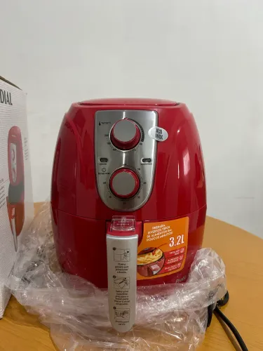 Air fryer nova na caixa 