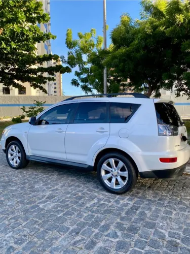 Mitsubishi Outlander 2.0 16V 160cv Aut. 2012