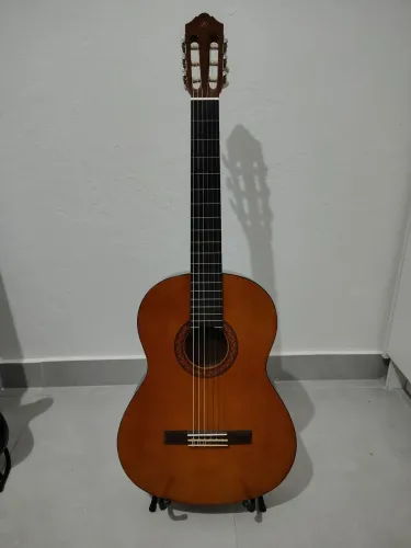Violão Yamaha