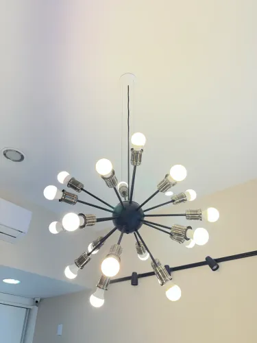 Lustre com lâmpadas de LED com regulagem de altura(as 20 lâmpadas inclusas)