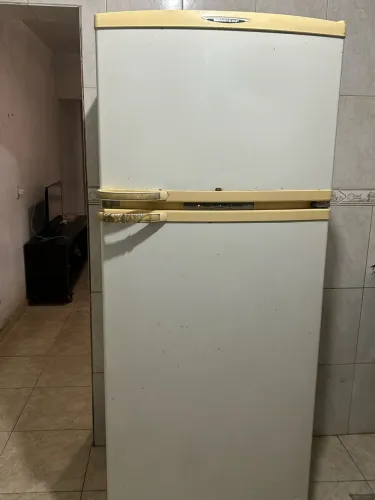 Vende-se geladeira