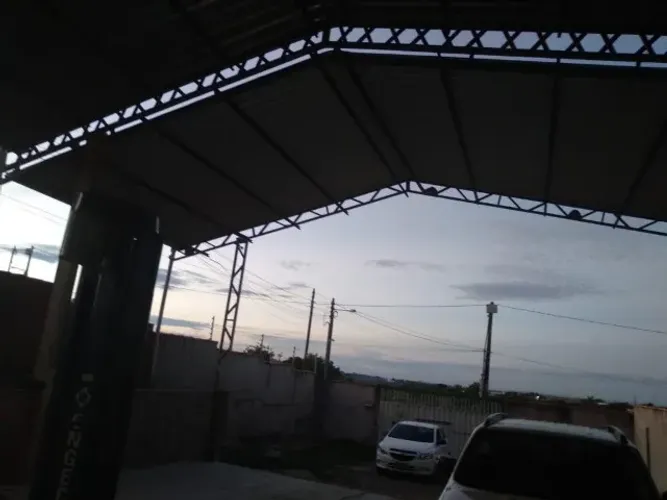 Predio Comercial(Barracão) + Casa grande nos fundos