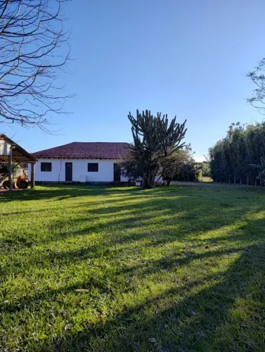 Alugo casa espaçosa em Águas Claras - Viamão
