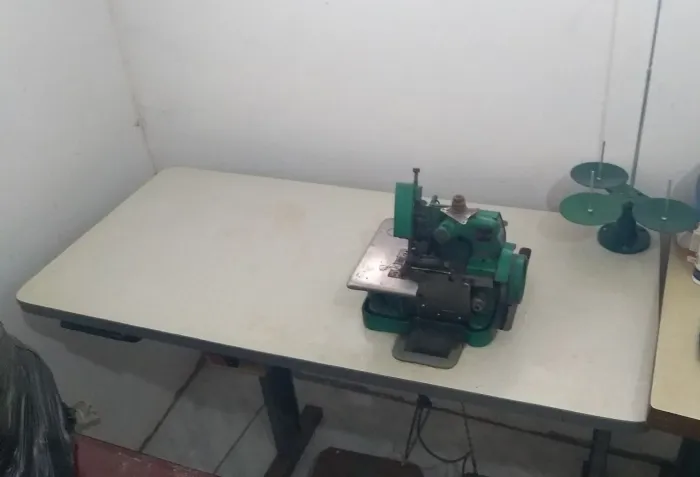 Máquina de costura industrial 