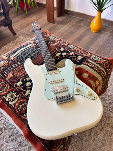 Guitarra Schecter Nick Johnston HSS
