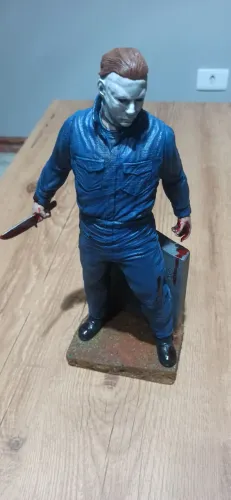 Michael Myers Halloween - Estátua 35 cm