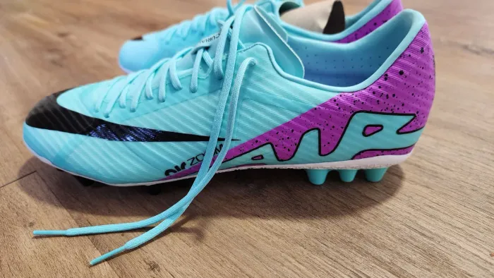 Chuteira campo Nike Vapor 15 Academy