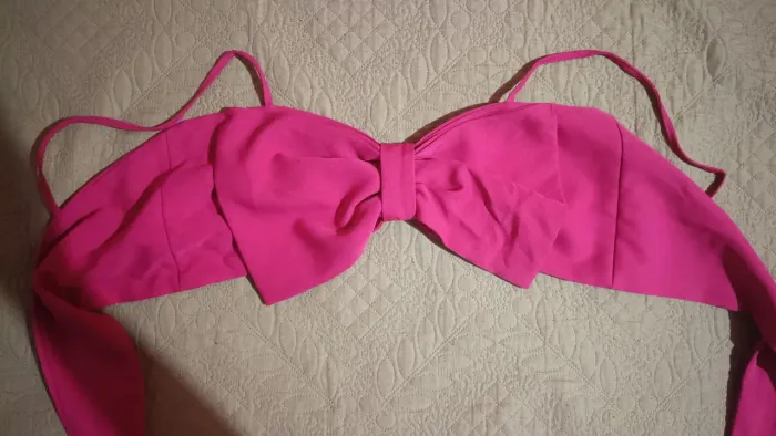 Cropped laço rosa