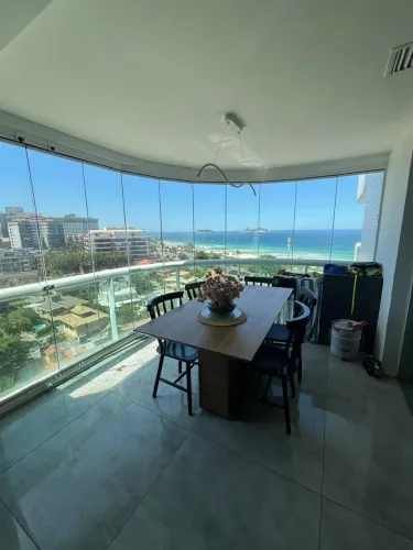 Flat 1 quarto, sala, 1 vaga a venda na Barra