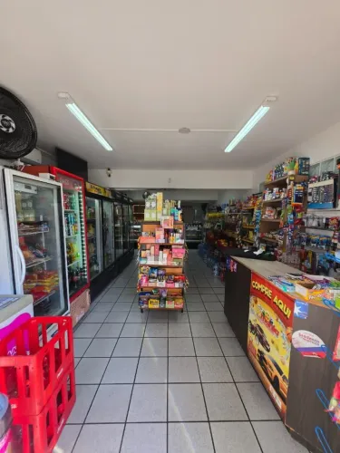 VENDE-SE MERCEARIA COMPLETA COM PADARIA - PRONTA PARA OPERAR