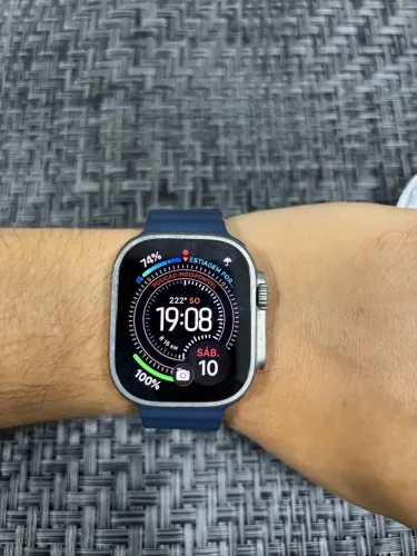 Apple Watch Ultra 2 titânio natural 49mm
