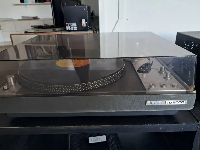 Toca discos TD5000 POLYVOX