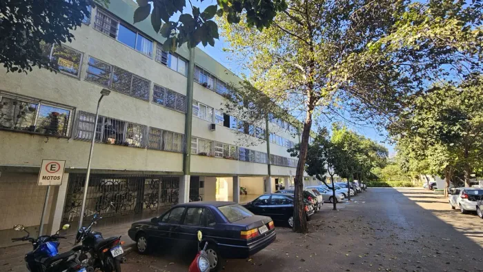 OPORTUNIDADE - SQN 410 BLOCO O - APTO VAZADO