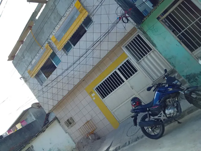 Alugo casa térrea