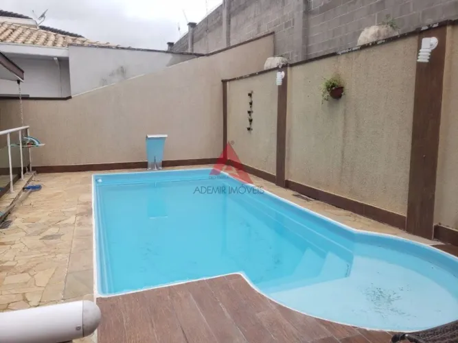 Casa Residencial à venda, Jardim Crystal Park, Jacareí