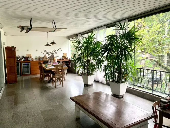Jardim Oceânico | Apartamento 3 quartos, sendo 1 suite