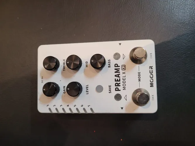 Pedal pré amp o guitarra 