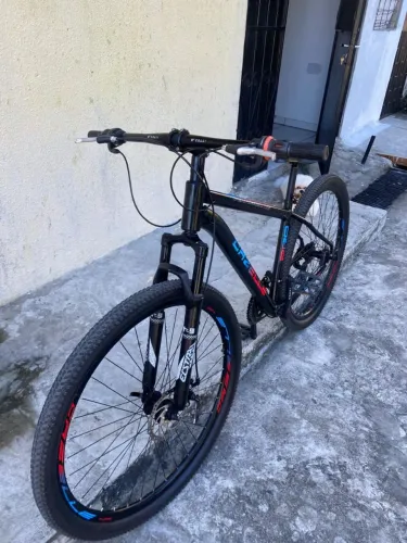 Estou vendendo essa bicicleta. Tudo funcionando perfeitamente. Top. Freio a disco.