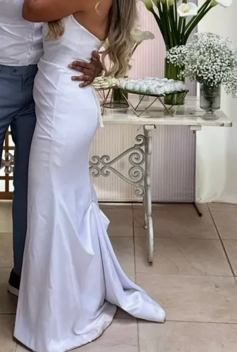 Vestido de noiva elegante - modelo único
