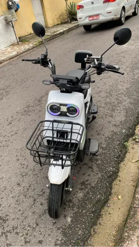 Scooter elétrica