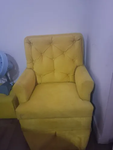 Poltrona balanço com puff