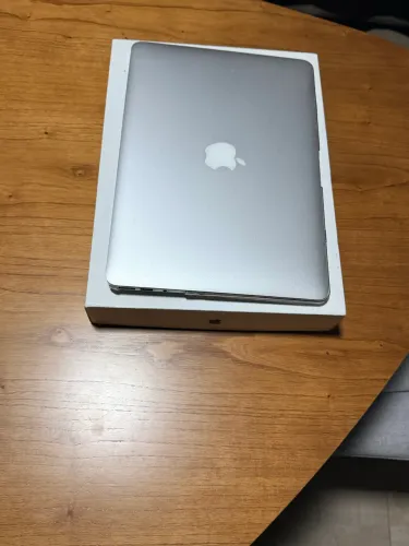 MacBook Air (13 polegadas, 2017)