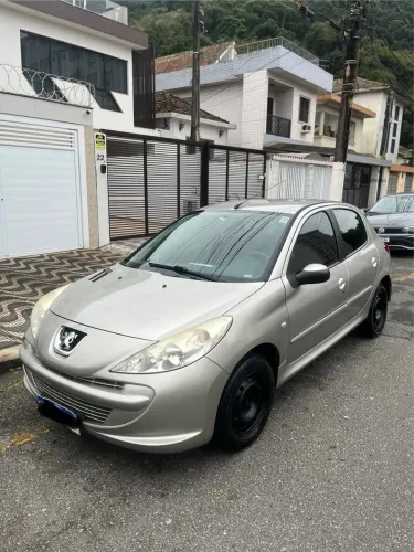 Peugeot 207 XR 1.4 Flex 8V 5P 2013