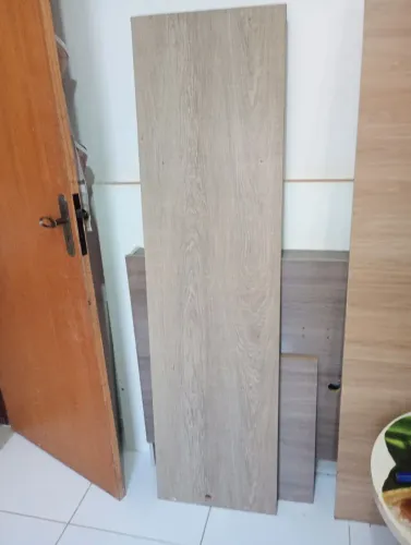 Mesa suspensa 