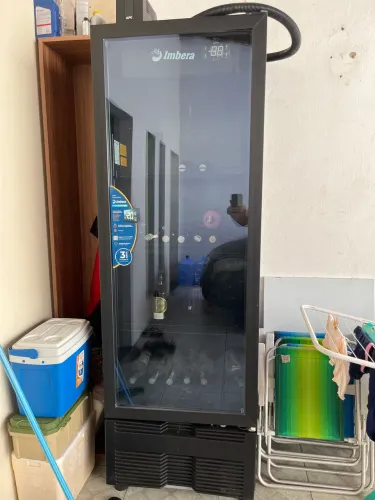 Freezer vertical tampa de vidro 450 L