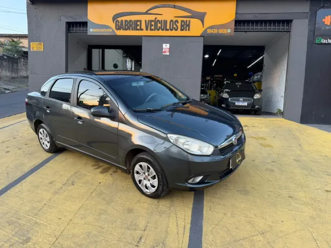 Fiat Grand Siena 1.4 EVO Flex 8V 4P 2013