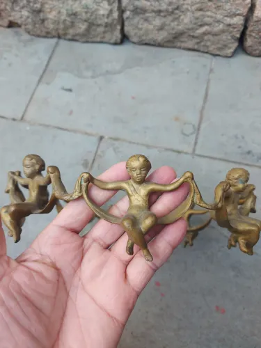 Escultura Antiga de Bronze