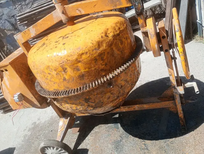 Betorneira csm 400 litros