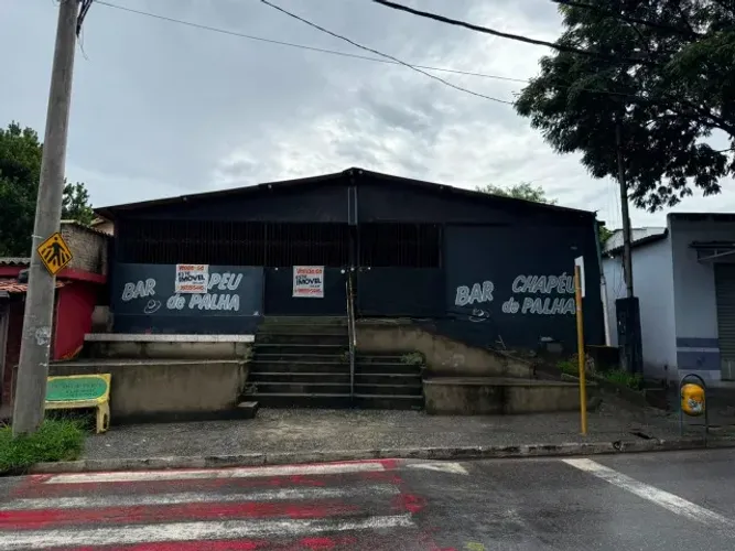 Galpão Comercial 384m² à Venda em Excelente Localização - Ibirité