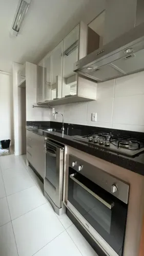 Apartamento semimobiliado para locação no bairro Saguaçu em Joinville.