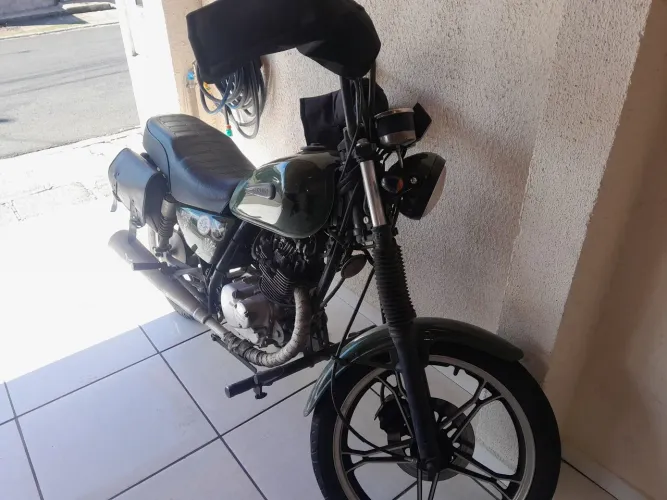 Intruder 125