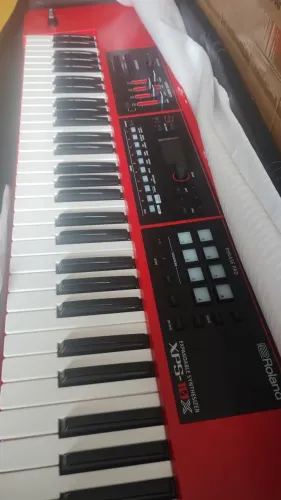Roland xps10x Novinho!!