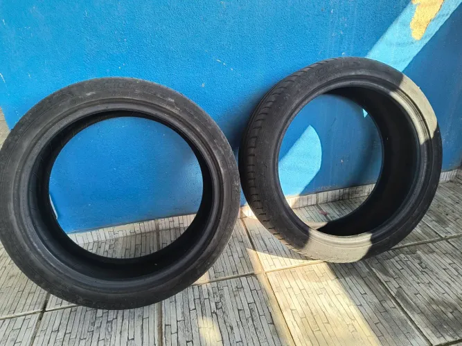 PAR DE PNEUS MICHELIN 205/45 R17 88W (R$200,00)