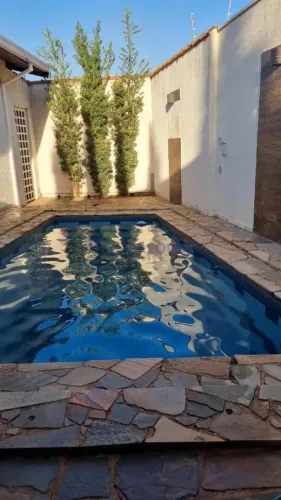 CASA 313M² 4 QUARTOS SENDO 3 SUÍTES À VENDA NA RIBEIRÂNIA.