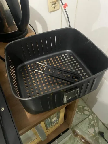 Vende-se Air Fryer Oven digital de 12 litros
