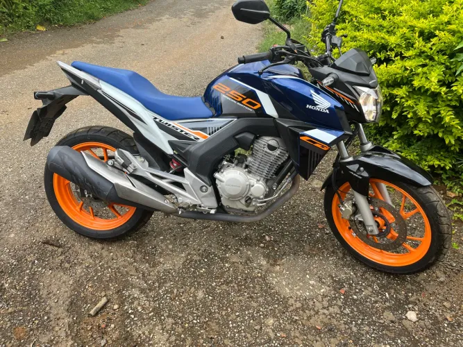 Cb twister 250 ano 2020