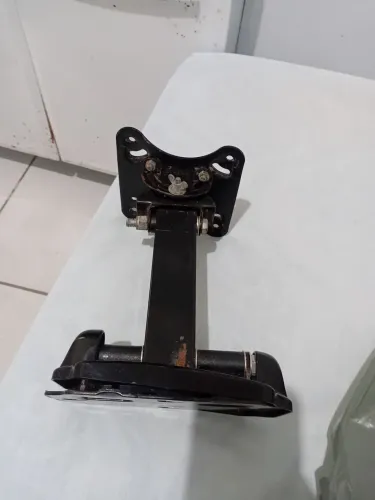 VENDO SUPORTE DE PAREDE GIRATÓRIO PRA TELEVISÃO