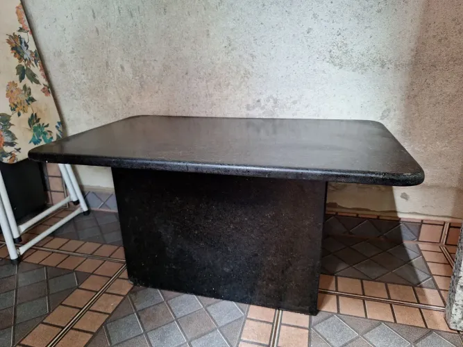 Centro de Mesa em Mármore preto - 40 x 50 x 80