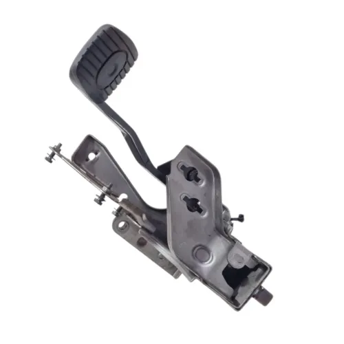 Pedal Nissan Livina 1.6 2009 A 2014