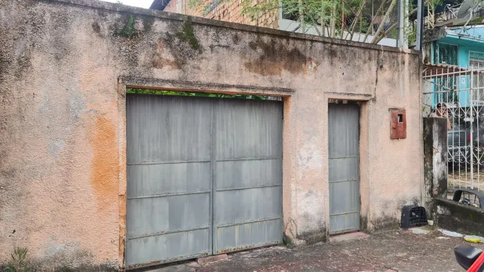 Portao de garagem com a porta de ferro e ganhe outro de brinde