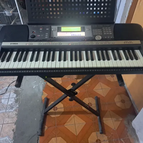 Teclado Yamaha PSR-640