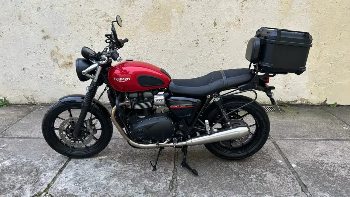 Triumph Street Twin 900cc
