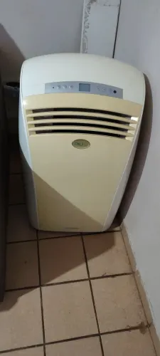 AR CONDICIONADO PORTÁTIL 12.000 BTUS FRIO COM CONTROLE REMOTO