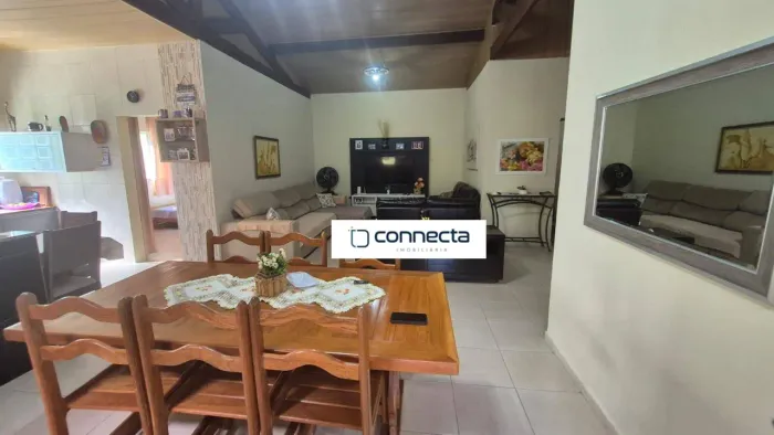 Chácara com 3 dormitórios à venda, 1500 m² por R$ 450.000,00 - Serrote - Guararema/SP