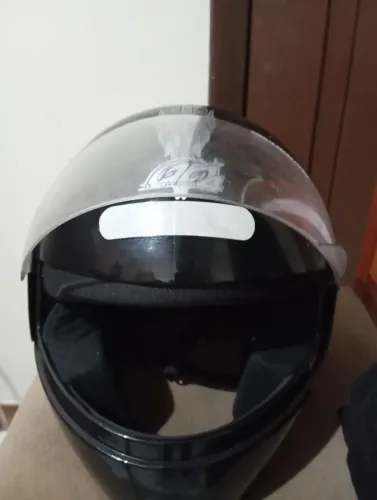 Vende-se capacete