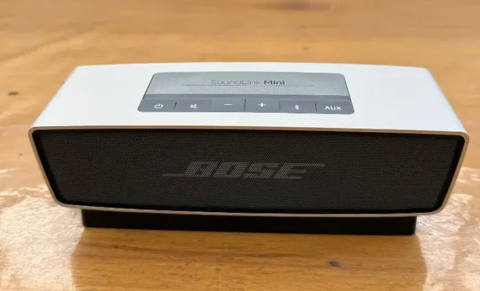 Caixa de Som Bose SoundLink Mini 1ª Geração Bluetooth + Acessórios
